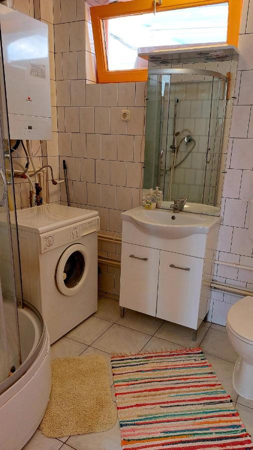 Mandula Apartman Сегед Екстериор снимка