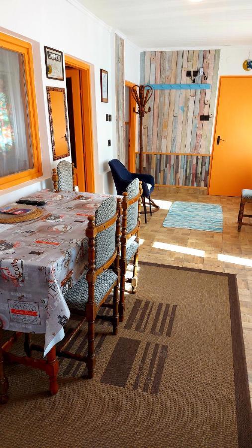 Mandula Apartman Сегед Екстериор снимка